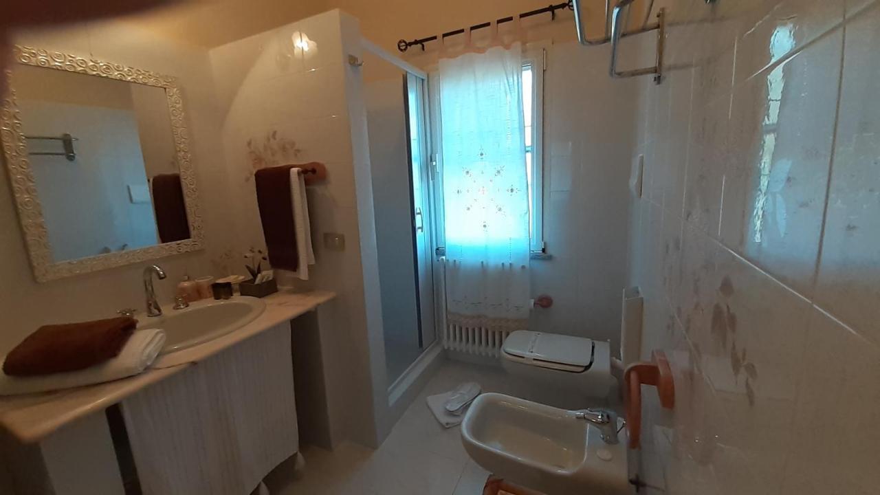 فندق Li Muntigeddi سان تيودورو المظهر الخارجي الصورة
